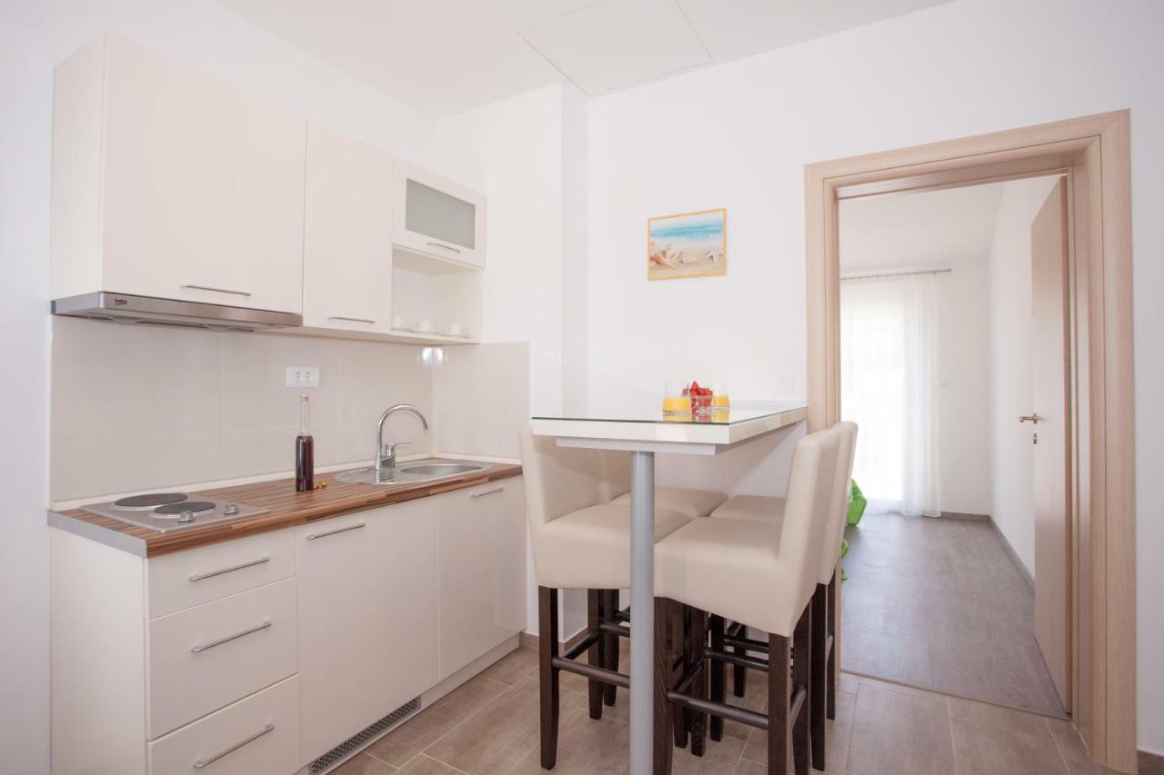 Apartments Mia 巴什卡沃达 外观 照片